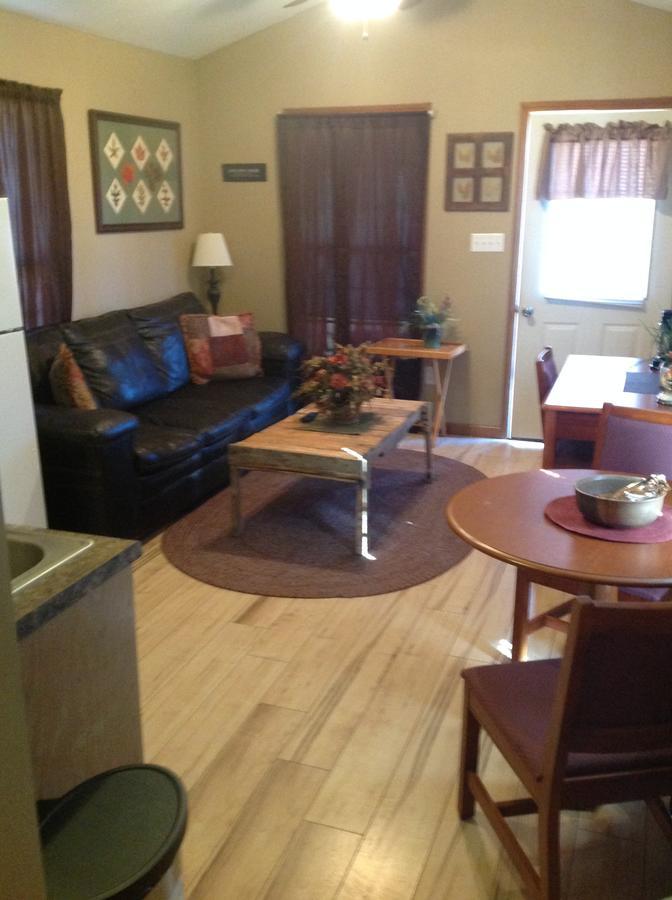 Qualla Cabins And Motel Cherokee Near Casino Whittier Bagian luar foto